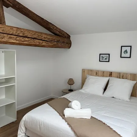 Le St Exupéry Et Spacieux Parking Gratuit Fronton